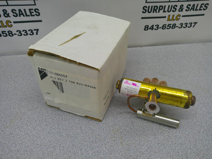 DAIKIN 2-TON R22/R410A REV VALVE 910110417 NIB