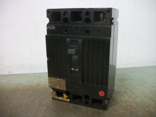 GE TED CIRCUIT BREAKER TED134020 20AMP 480VOLT 3POLE BLACK CHIPPED