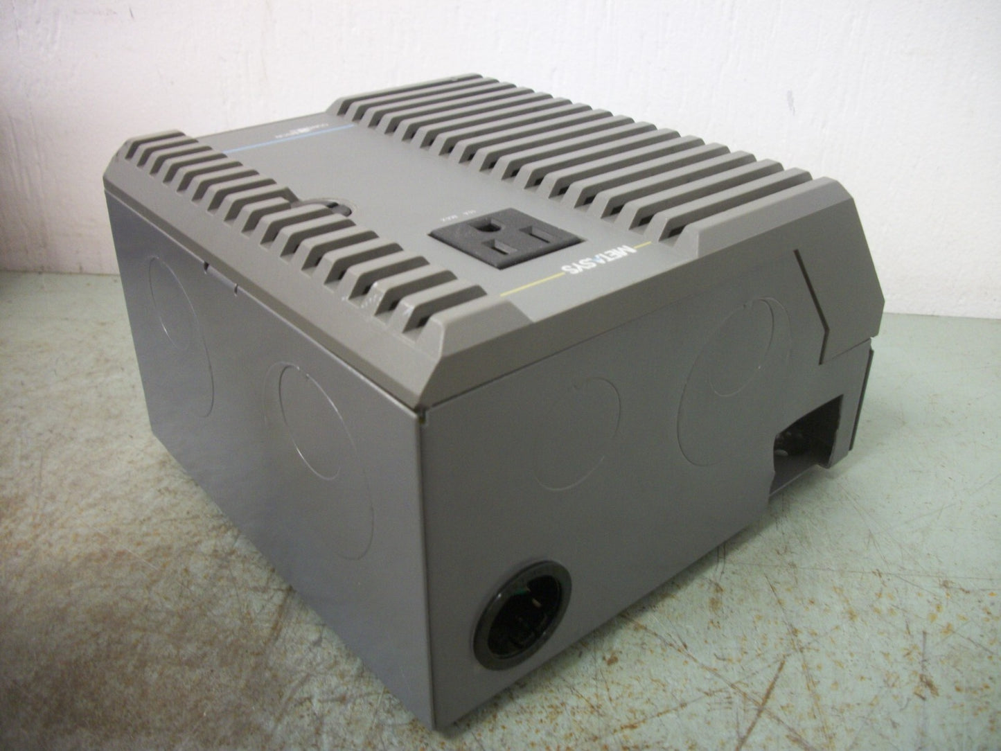 JOHNSON CONTROLS METASYS TRANSFORMER KIT AS-XFR100-0 IN 120VAC 1A OUT 25VAC 4A