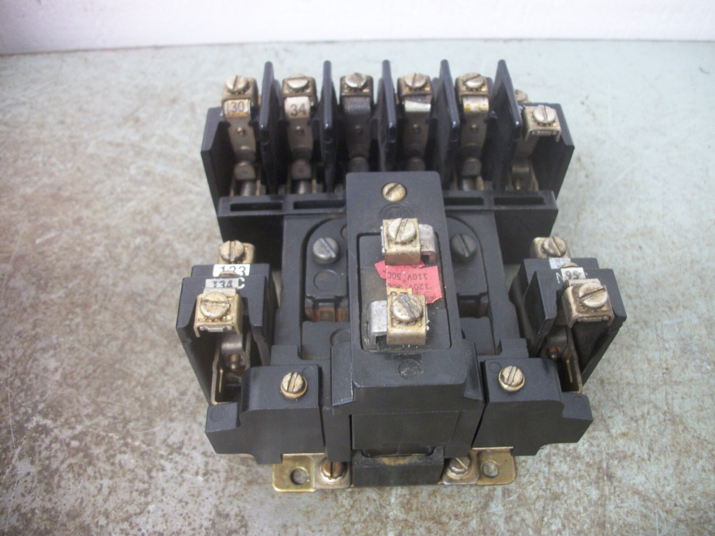 ALLEN-BRADLEY 8POLE AC RELAY 700-BR800A1 10AMP 120VCOIL