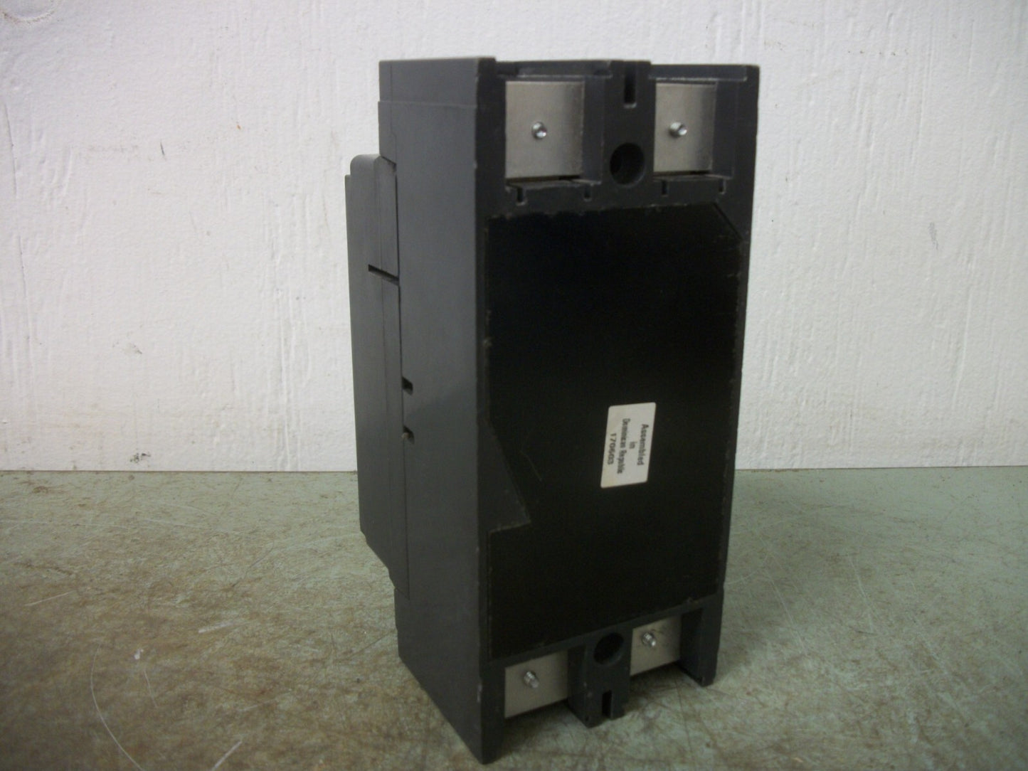 CUTLER-HAMMER CCVH CIRCUIT BREAKER CCVH2150 150AMP 240VOLT 2POLE