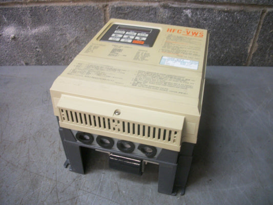 HITACHI HFC-VWS TRANSISTOR INVERTER DRIVE VWS5.5HF3 460VOLT 3PH 8.6AMP