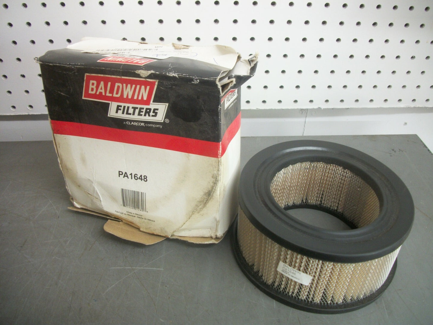 BALDWIN AIR FILTER PA1648 NIB