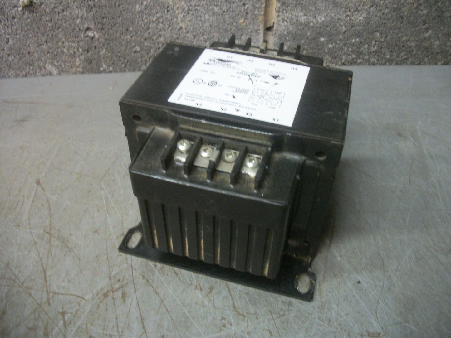 HAMMOND 1000VA 1PH TRANSFORMER HV 240X480 LV 120/240