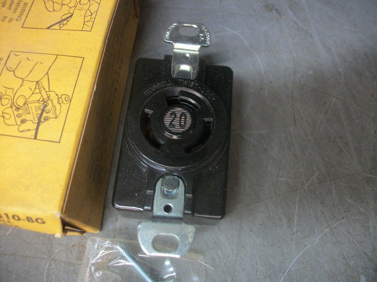 HUBBELL TWIST-LOCK RECEPTACLE HBL7310-BG 20AMP 250VOLT 3WIRE NIB