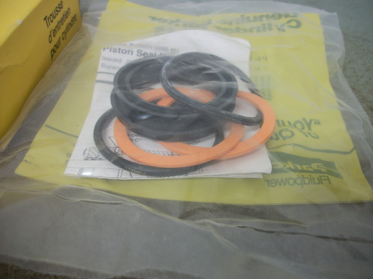 PARKER 2" BUNAN PISTON SEAL KIT PK2002A001 NIB