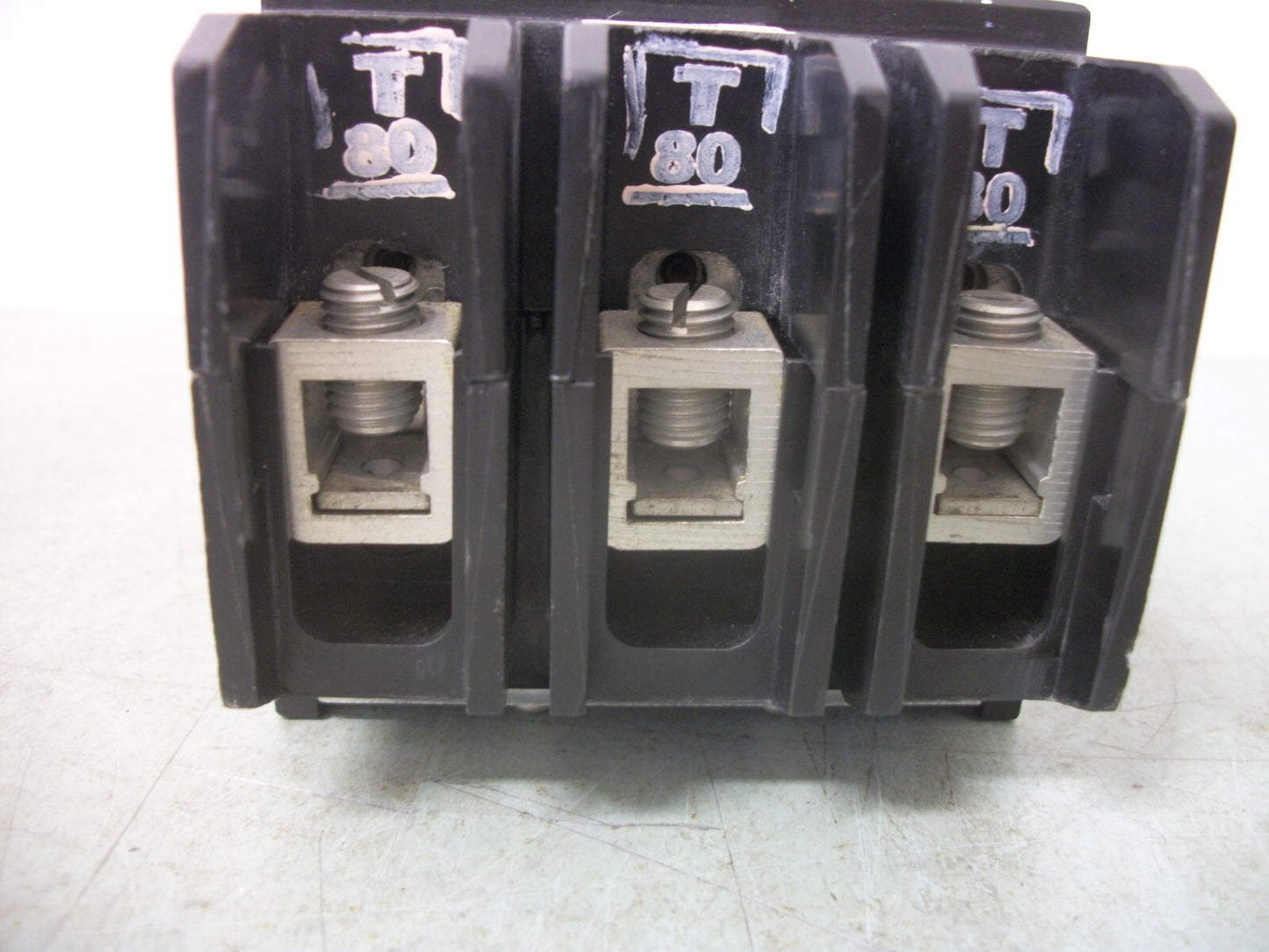 CUTLER-HAMMER GHB CIRCUIT BREAKER GHB3040 40AMP 480VOLT 3POLE NOB