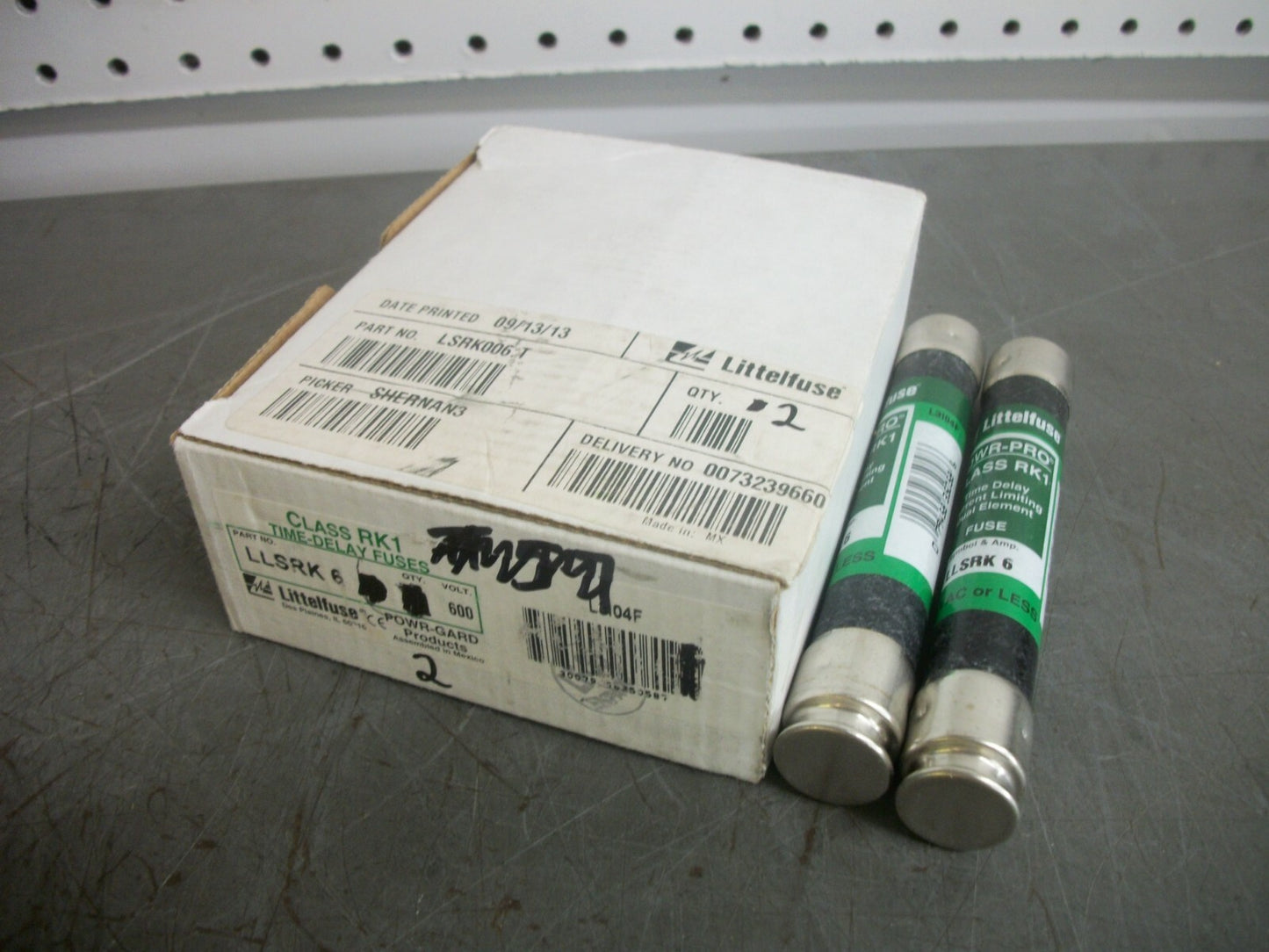 LITTELFUSE BOX OF 2 POWR-GARD FUSES LLSRK6 6AMP 600VOLT NIB