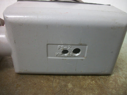 HUBBELL KILLARK LOT OF 2 WEATHERPROOF TWIST-LOCK RECEPTACLE ENCLOSURE FS-2 RED