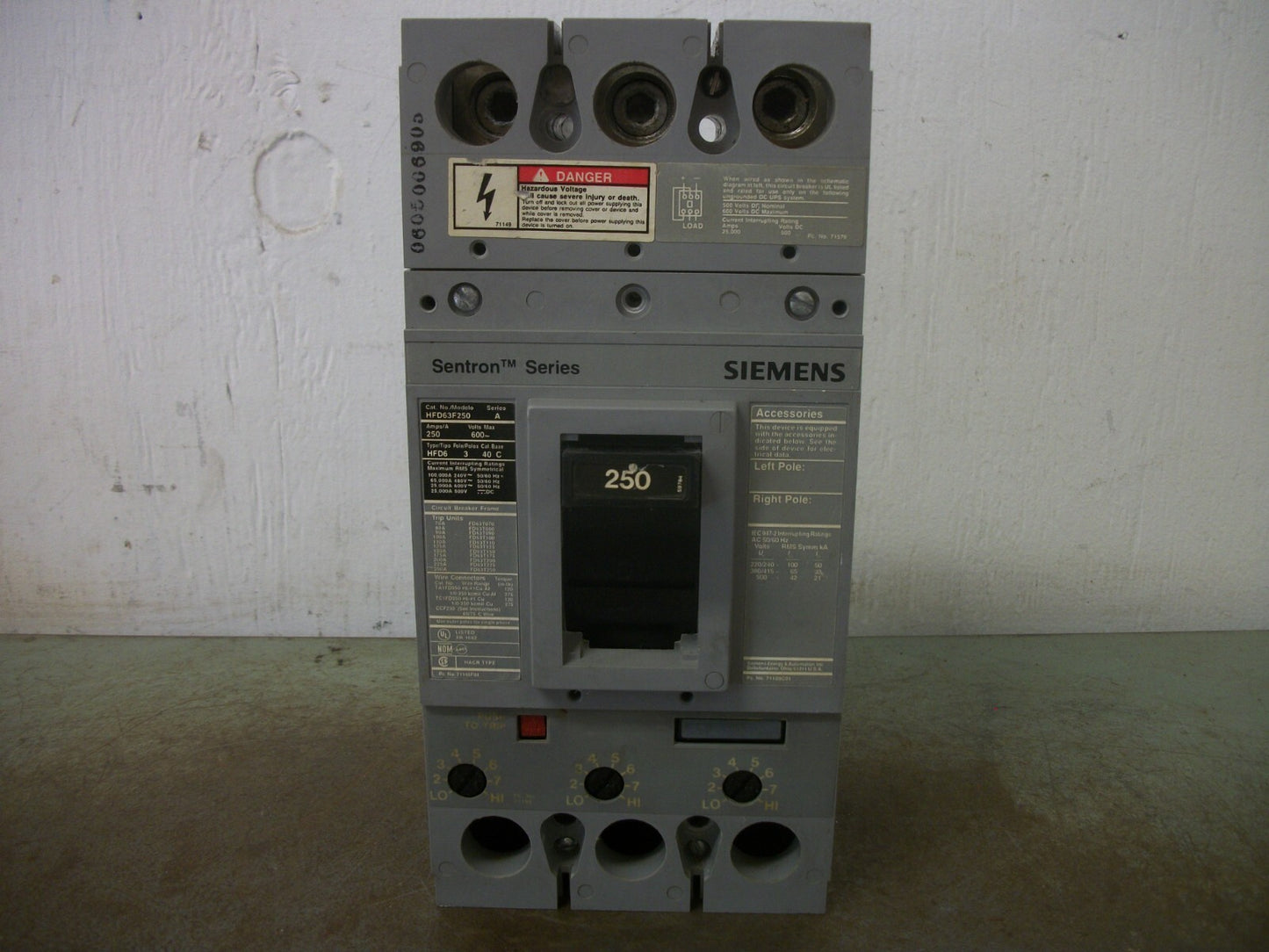 SIEMENS SENTRON HFD6 CIRCUIT BREAKER HFD63F250 250AMP 600VOLT 3POLE