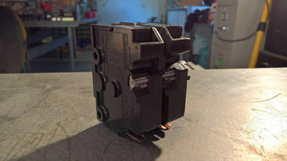 FEDERAL PACIFIC NA-NI CIRCUIT BREAKER NA250 50AMP 240VOLT 2POLE CHIPPED