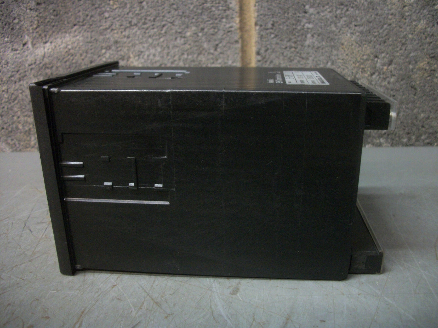 IWAKI EA-50 DIGITAL EH PUMP CONTROLLER EA-50P 100-240VOLT