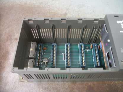 TEXAS INSTRUMENTS 5-SLOT PLC RACK CHASSIS W/POWER SUPPLY 305-02B