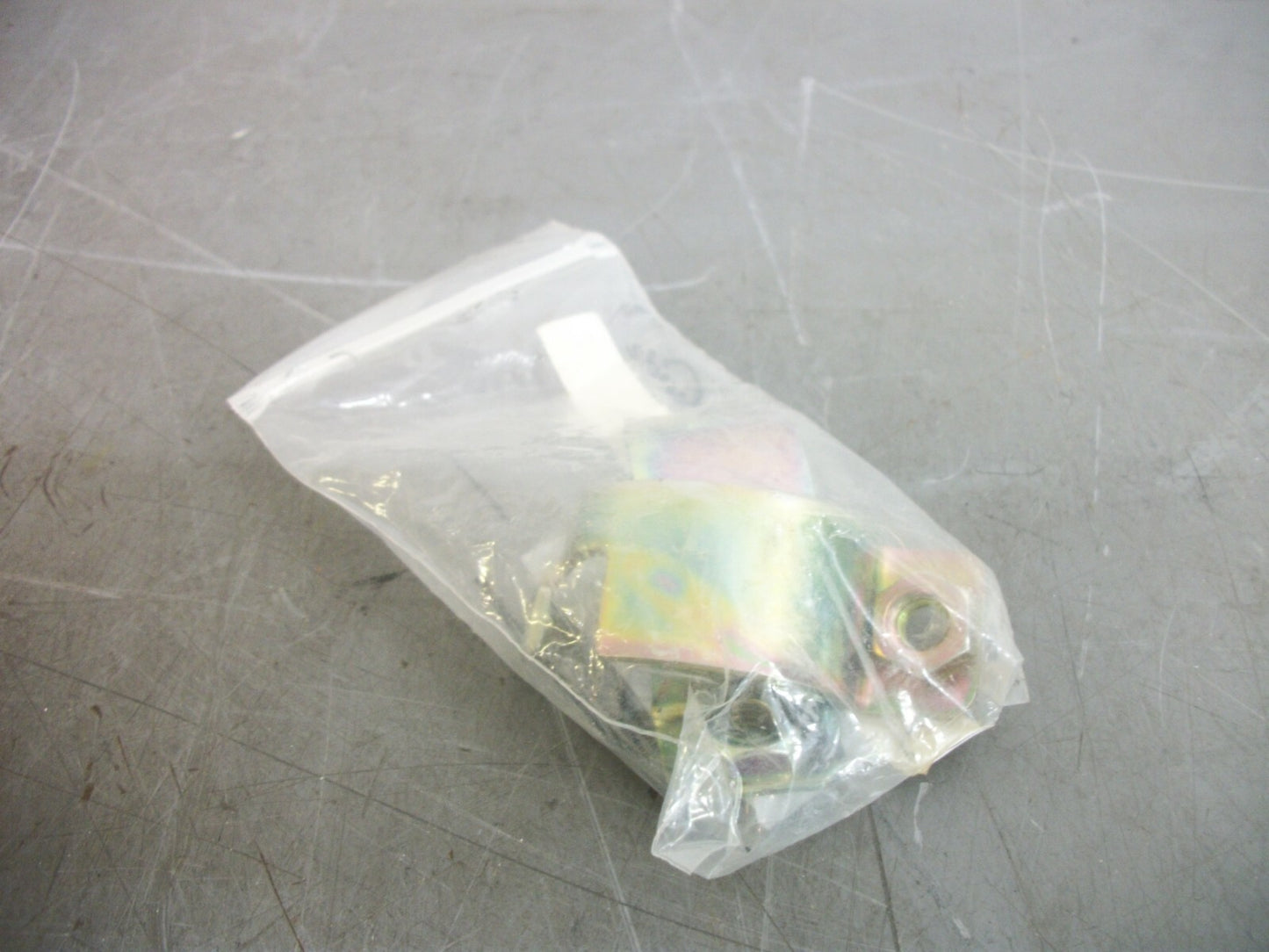 LINDE LOT OF 2 SUPPORTS L1804415809 NEW