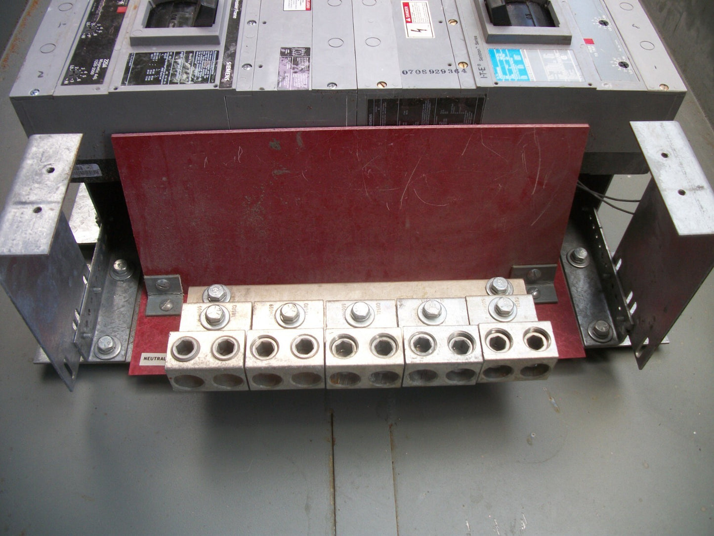 GUS BERTHOLD LOAD CENTER PANELBOARD EU29511 1200AMP 277/480VOLT 3PH 4W