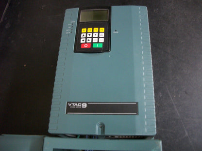 ROCKWELL AUTOMATION 9V1041H0B10 10HP VTAC9 HVAC DRIVE 9VT401-014HTAN 460VOLT 3PH