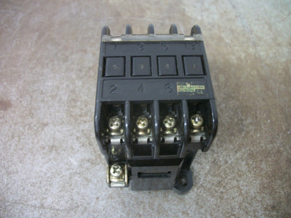 FUJI CONTACTOR SRCA3631-0(4a) 20AMP 100-110VCOIL