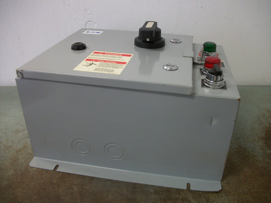 CUTLER-HAMMER STARTER COMBO TYPE 1 XTCE009B10 120VCOIL 15A BREAKER