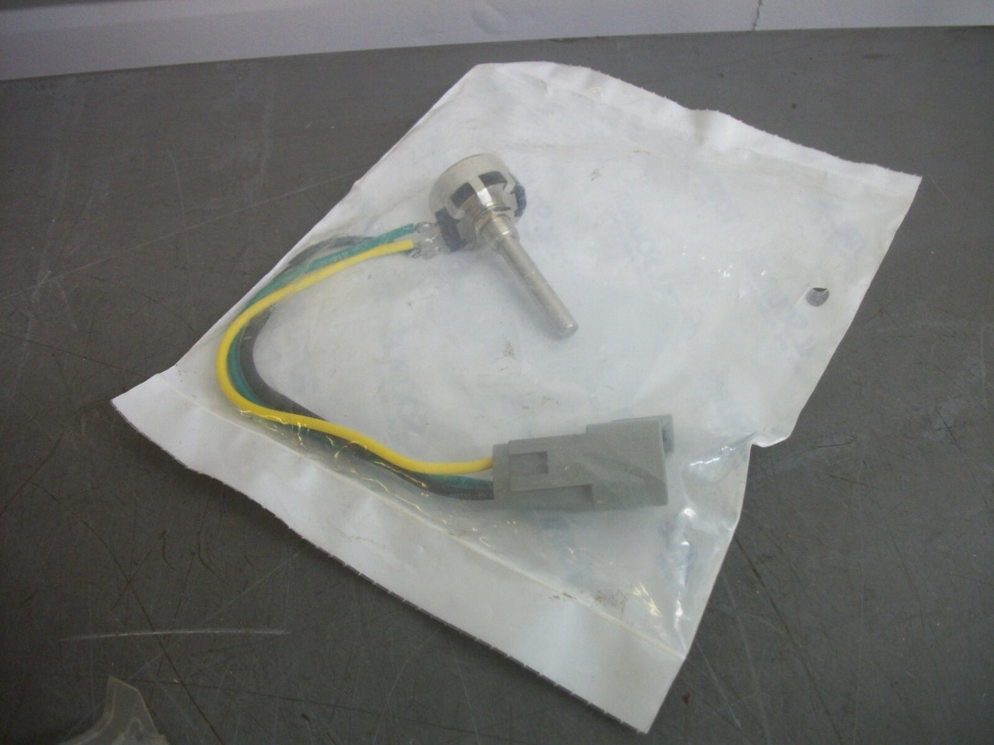 PREMIER TOTAL SOURCE HYSTER ACCELERATOR POTENTIOMETER HY1397934 NEW