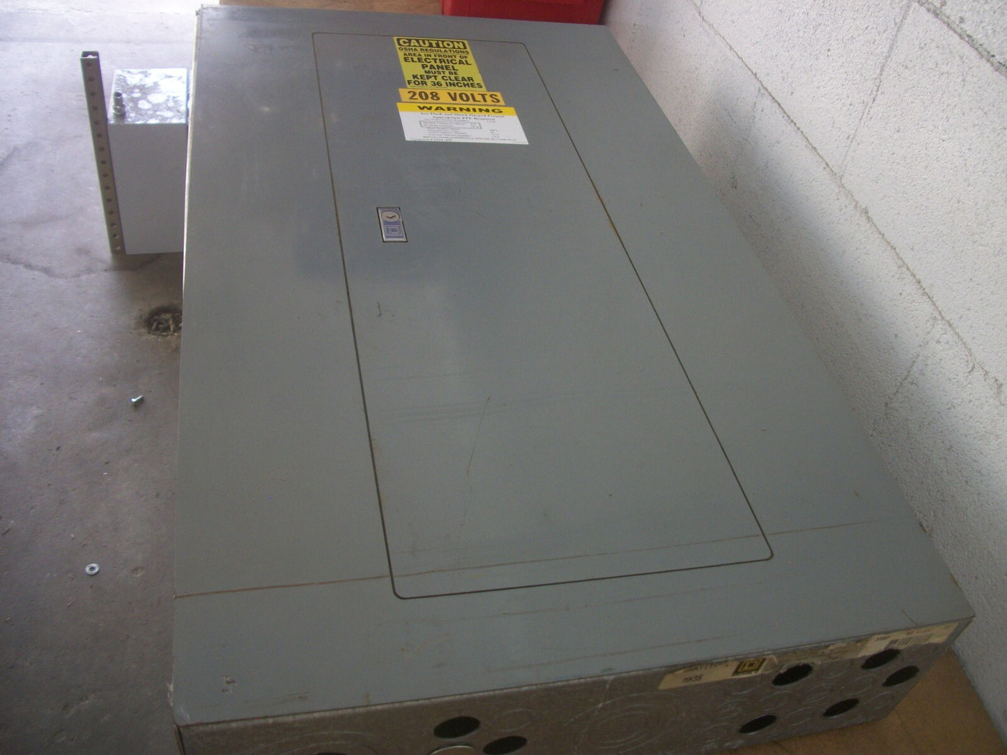 SQUARE D NQOD LOAD CENTER PANELBOARD NQOD442L225 225AMP 208Y/120/240VOLT 3PH