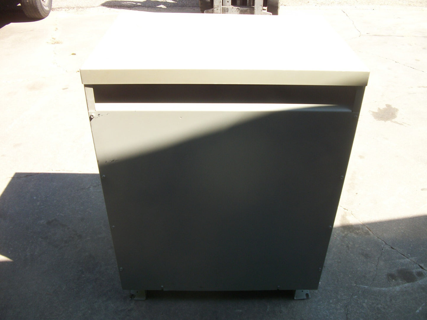GE 118KVA 3PH TRANSFORMER 9T23B4009G22 HV 460 LV 266