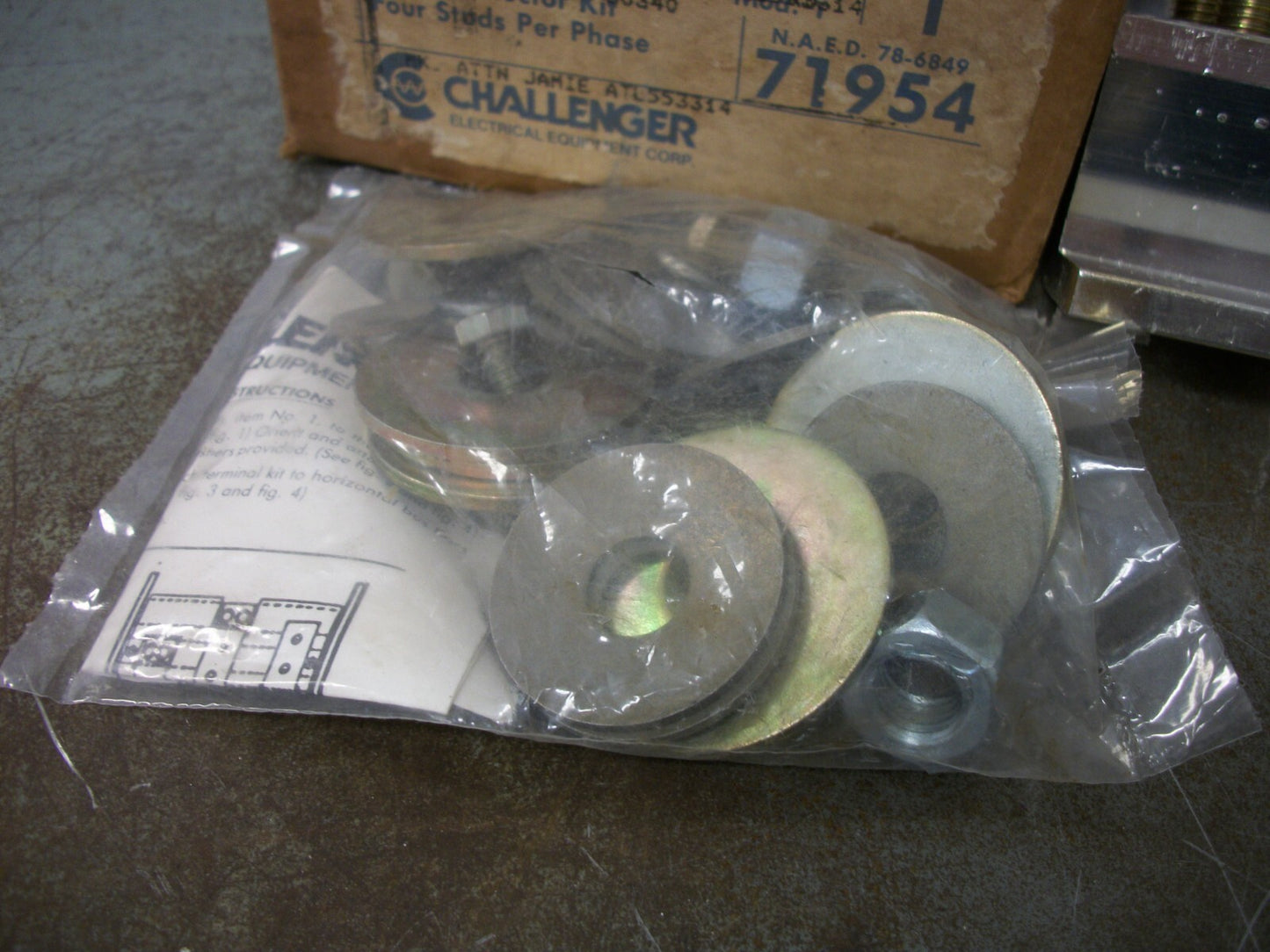 CHALLENGER TERMINAL STUD CONNECTOR KIT 4 STUDS PER PHASE MP-SC-2 NIB