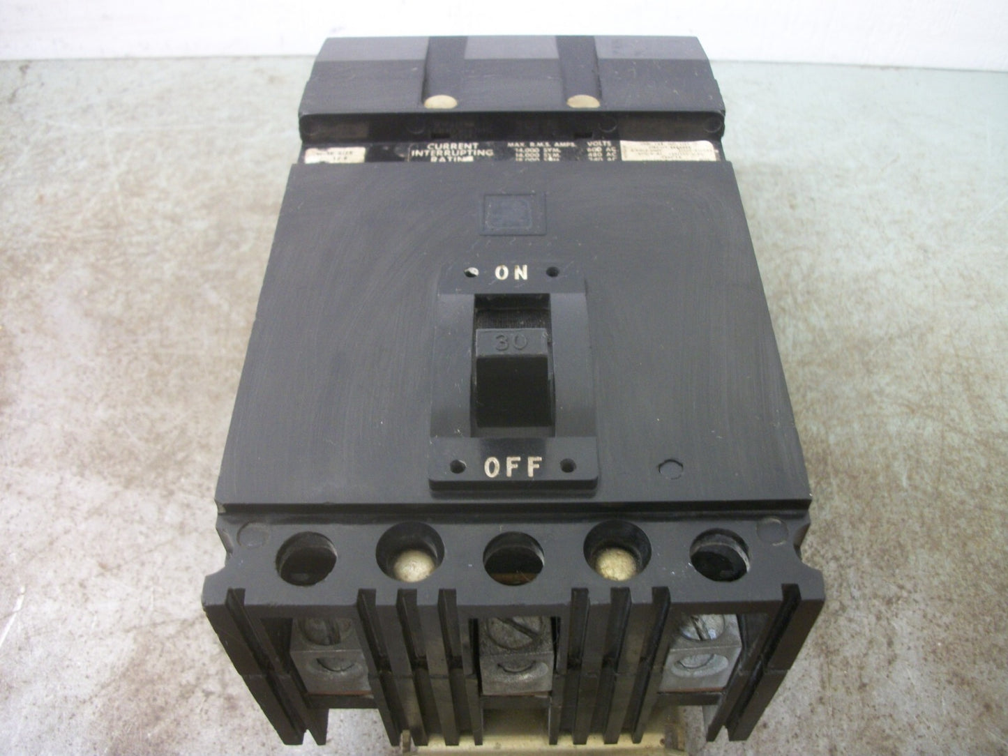 SQUARE D I-LINE FA CIRCUIT BREAKER FA36030 30AMP 600VOLT 3POLE BLACK