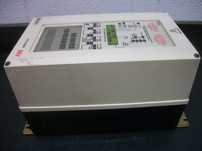 ABB ACS500 5HP AC DRIVE ACS501-005-4-00P5 500VAC 3PH 6.8AMP