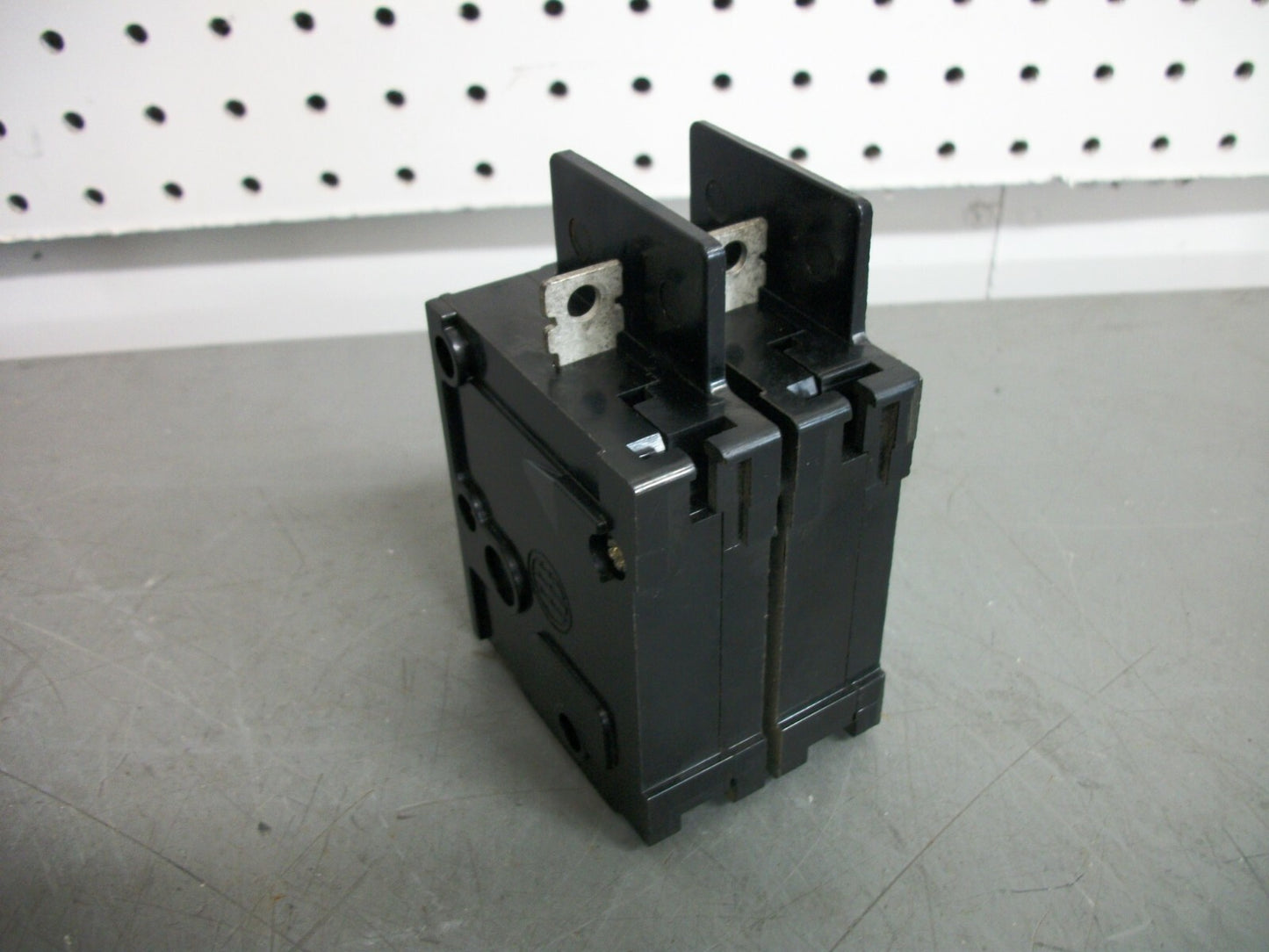 SIEMENS ITE BQ2 CIRCUIT BREAKER BQ2B030 30AMP 240VOLT 2POLE OLD