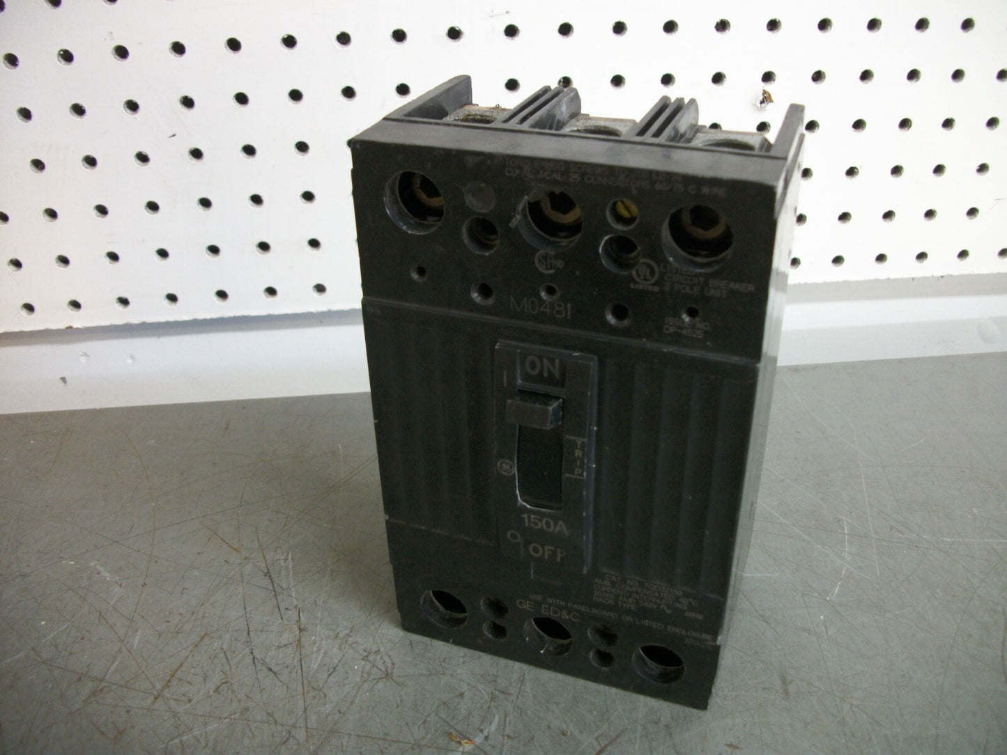 GE TQD CIRCUIT BREAKER TQD32150 150AMP 240VOLT 3POLE
