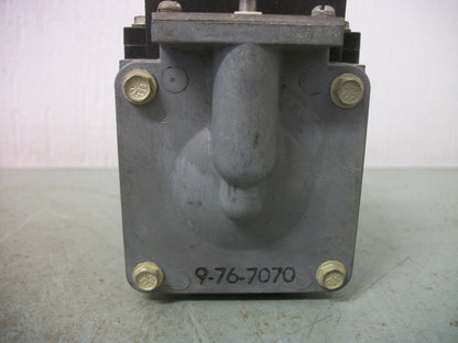 CUTLER-HAMMER PNEUMATIC TIMING RELAY 10337H192B 480VCOIL