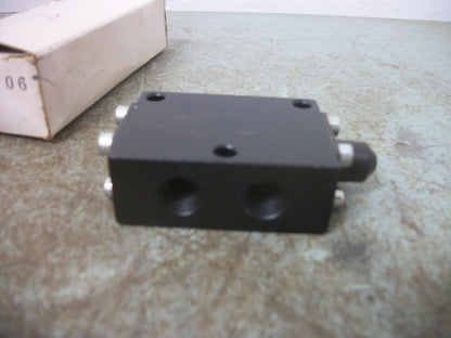 INGERSOLL-RAND ARO FLUID POWER 1/8" 3-WAY 2-POS PNEUMATIC VALVE 5030-06 NIB