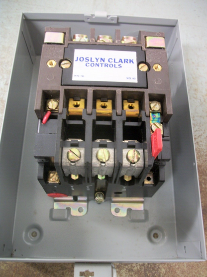 JOSLYN CLARK ENCL SIZE 00 MOTOR STARTER T13U03A 9AMP 480VCOIL 3PH 600V 2HP NOB
