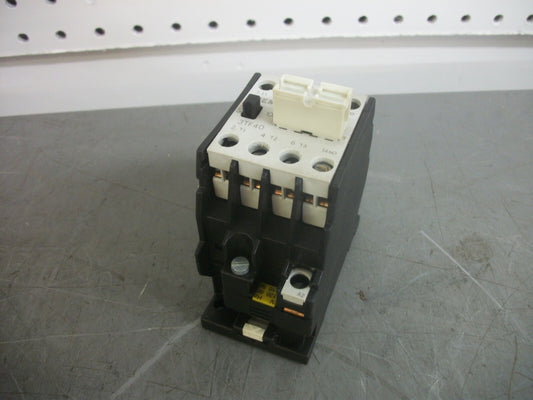 SIEMENS CONTACTOR 3TF4010-0A 20AMP 120VCOIL 3PH 600V 7.5HP