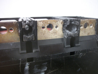 FUJI BU-LSB CIRCUIT BREAKER BU-LSB3F600 600AMP 600VOLT 3POLE W/600A TRIP CHIPPED