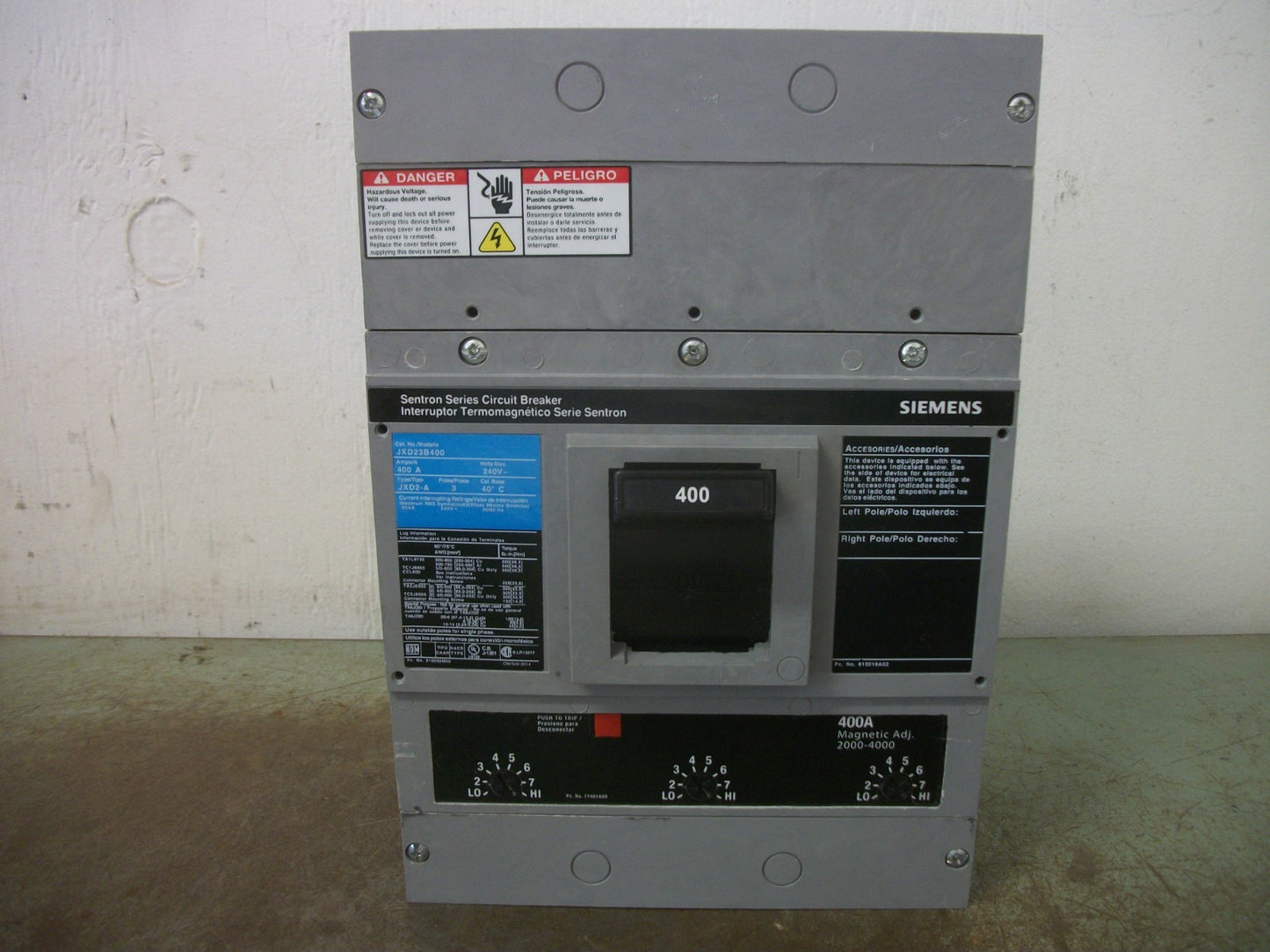 SIEMENS SENTRON JXD2-A CIRCUIT BREAKER JXD23B400 400AMP 240VOLT 3POLE