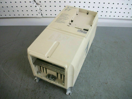 YASKAWA VARISPEED F7 1.6KVA AC DRIVE CIMR-F7U40P7 3PH 480VOLT 2.1AMP NO KEYPAD