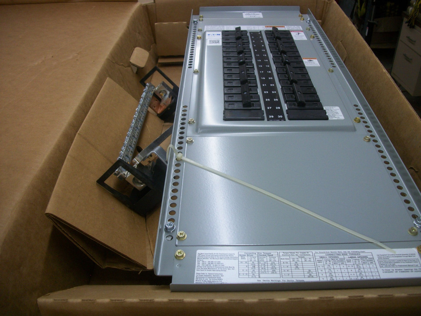 CUTLER-HAMMER PRL1A PANELBOARD INTERIOR 1C96649G06 225A 208Y/120V 3PH NIB