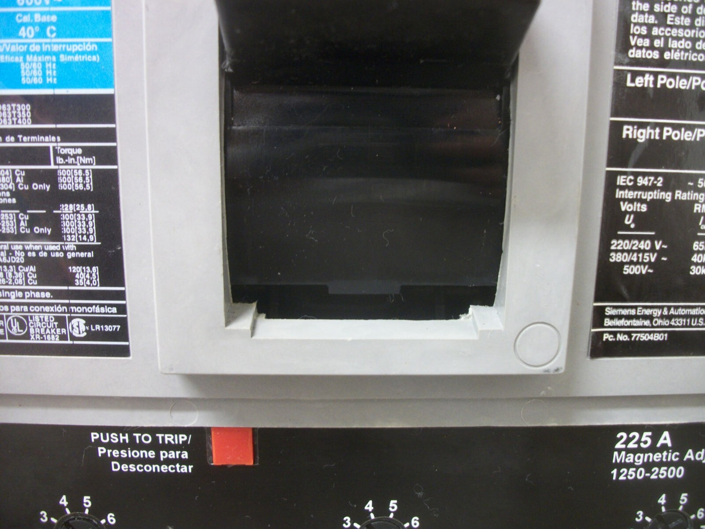 SIEMENS SENTRON JD6-A CIRCUIT BREAKER JD63F400 400AMP 600VOLT 3POLE W/225A TRIP