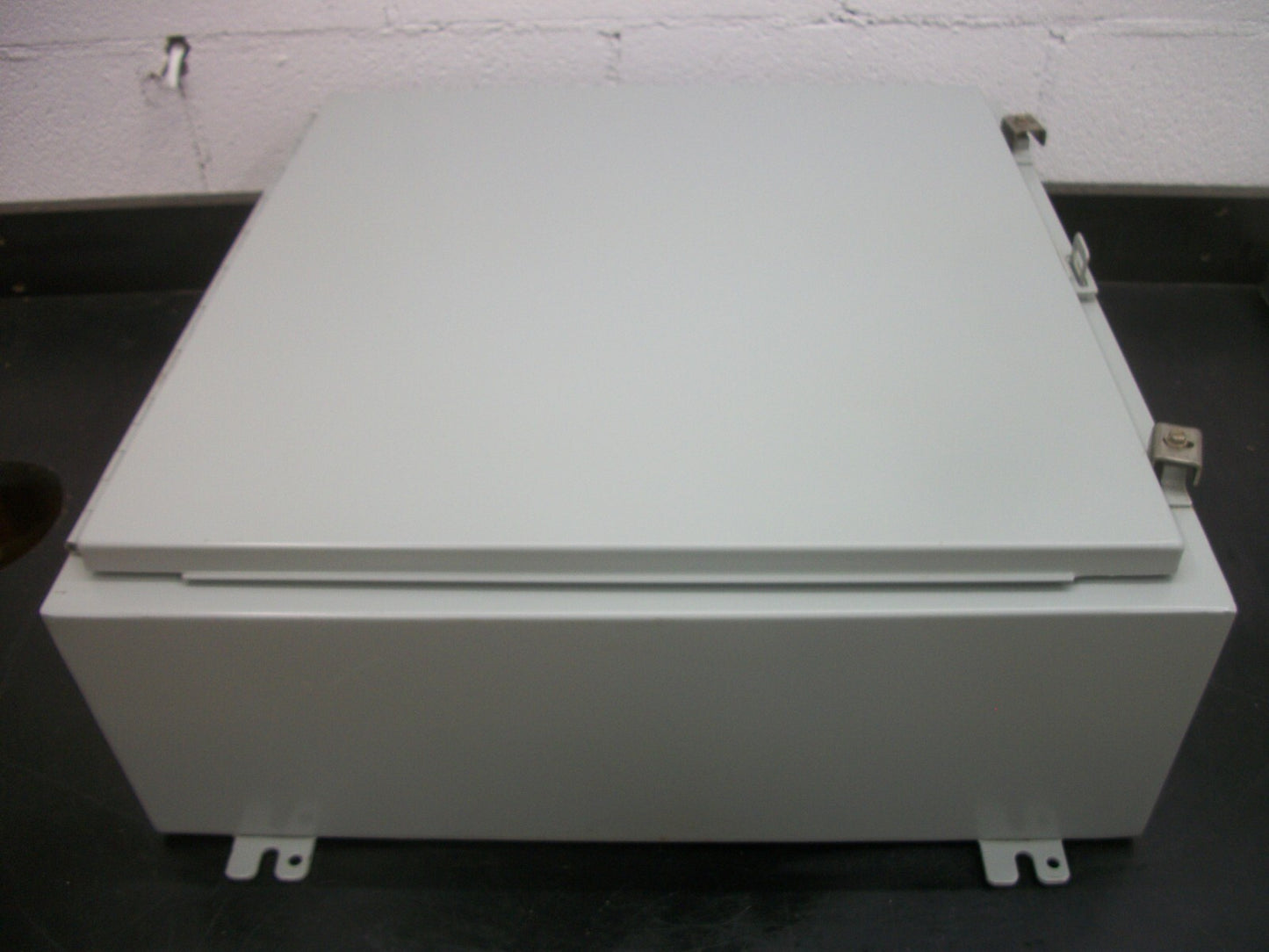 AUSTIN 24 X 24 X 10 ENCLOSURE TYPE 12,13 59C0950-IND12/13