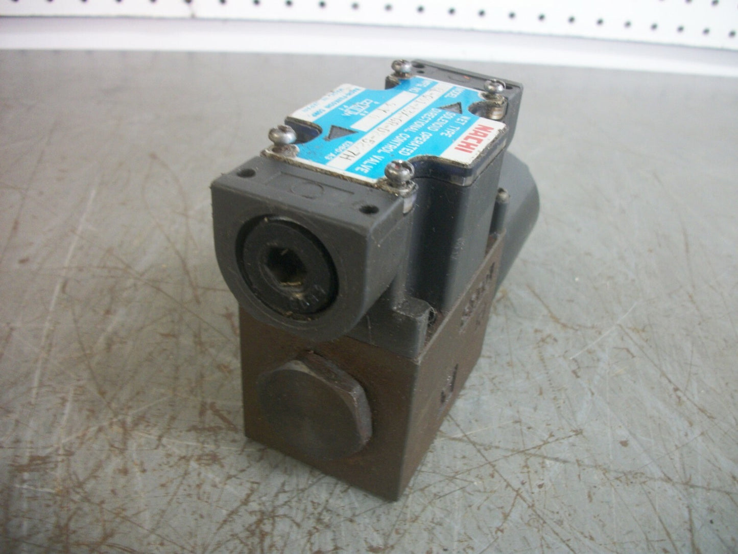 NACHI SOLENOID DIRECTIONAL CONTROL VALVE SL-GC1-A3X-GR-D2-5227H