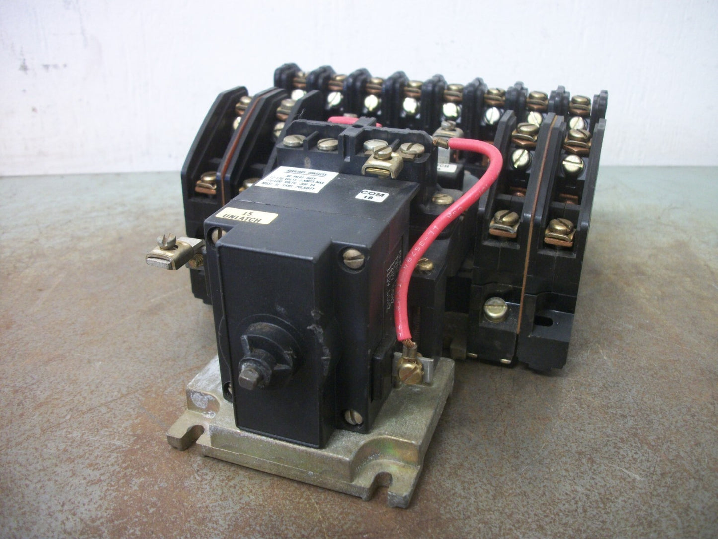 SQUARE D 30AMP 12POLE LIGHTING CONTACTOR 8903LX01200 120VCOIL