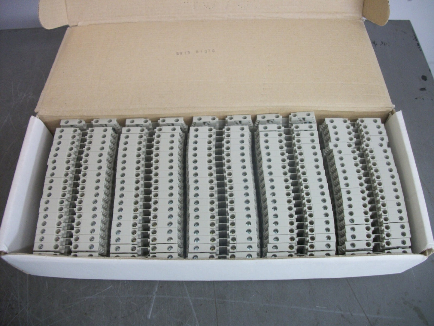 TELEMECANIQUE BOX OF 100 4mm2 2E-2S DOUBLE DECK TERMINAL BLOCKS AB1ETN435U NIB