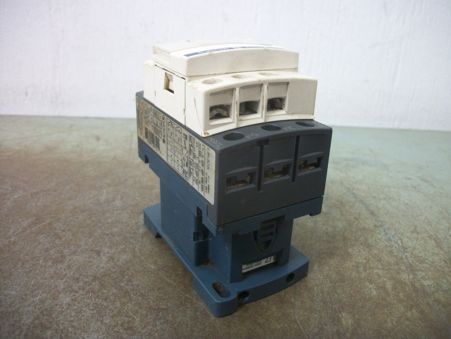 TELEMECANIQUE CONTACTOR LC1D18U7 32AMP 240VCOIL 3PH 600V 15HP