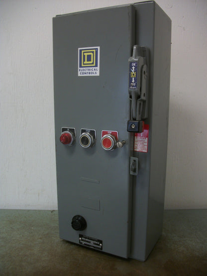 SQUARE D STARTER COMBO SIZE 0 8536SBO2 120VCOIL 30AMP FUSIBLE NOB