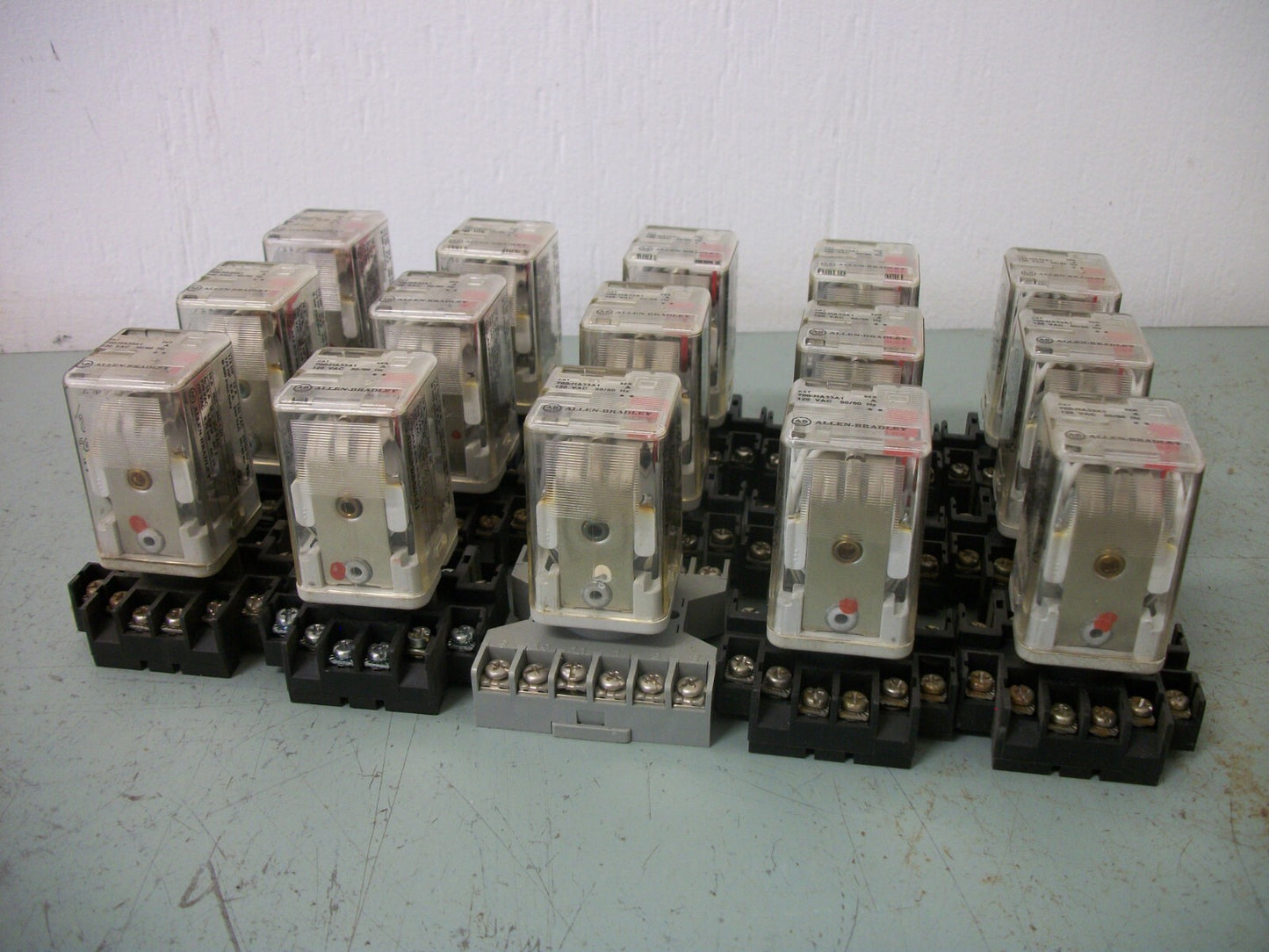 ALLEN-BRADLEY LOT OF 15 3PDT RELAYS 700-HA33A1 120VOLT 10AMP
