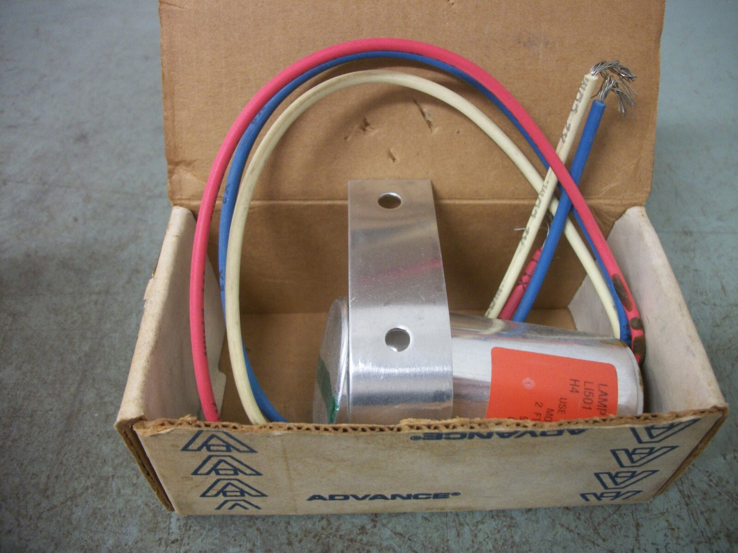 ADVANCE BALLAST LAMP IGNITOR LI501-H4 NIB