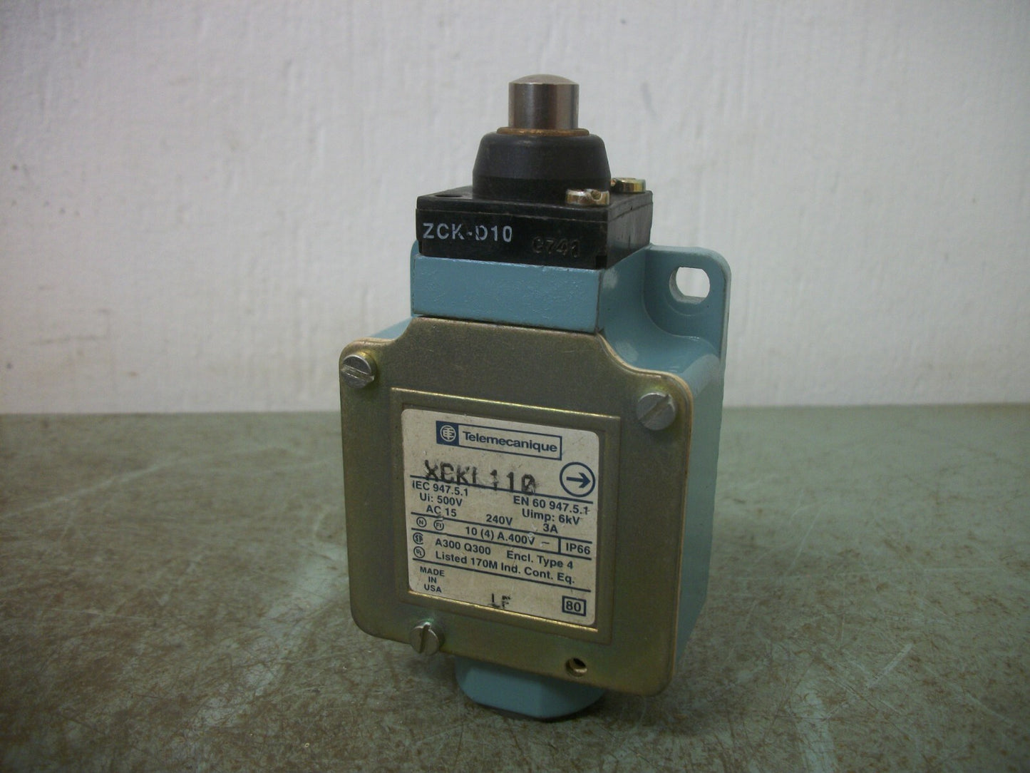 TELEMECANIQUE LIMIT SWITCH XCKL110 NOB