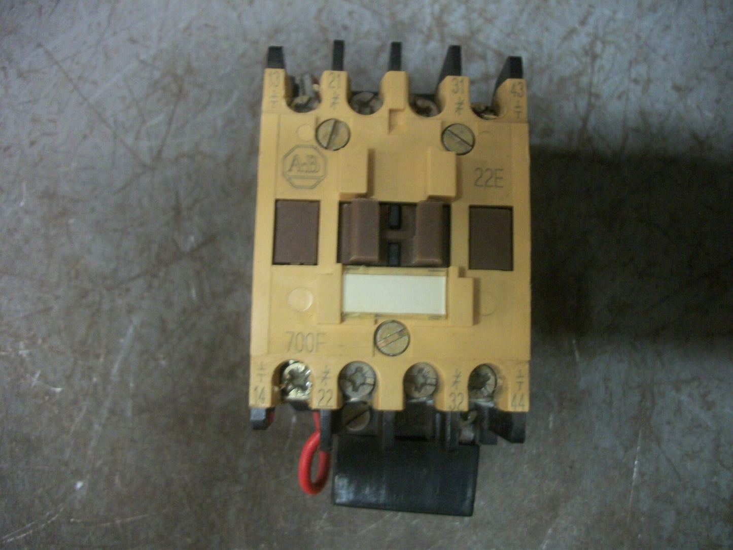 ALLEN-BRADLEY CONTROL RELAY 700-F220A1 120VCOIL