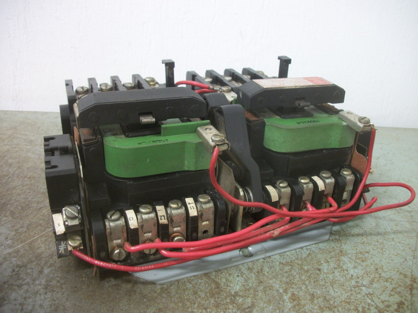 GE SIZE 0 TWO-SPEED MOTOR STARTER CR209B1 18AMP 460VCOIL 3PH 600V 5HP